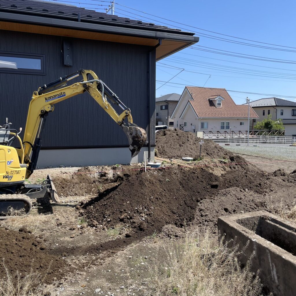 ショベルかーで作業